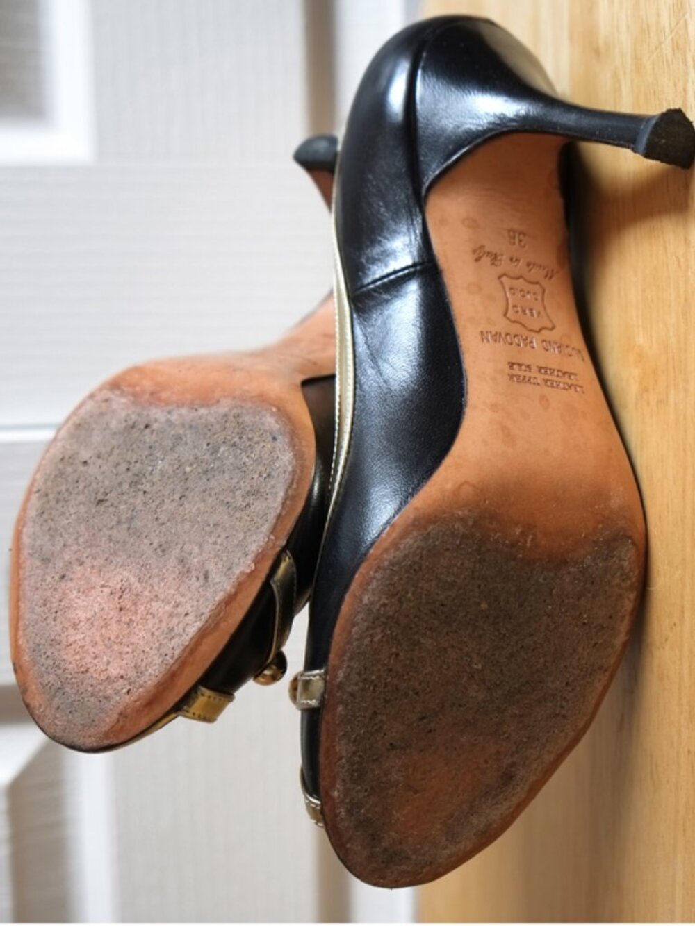 Luciano Padovan black and gold lamé leather shoes - Picture 8 of 15